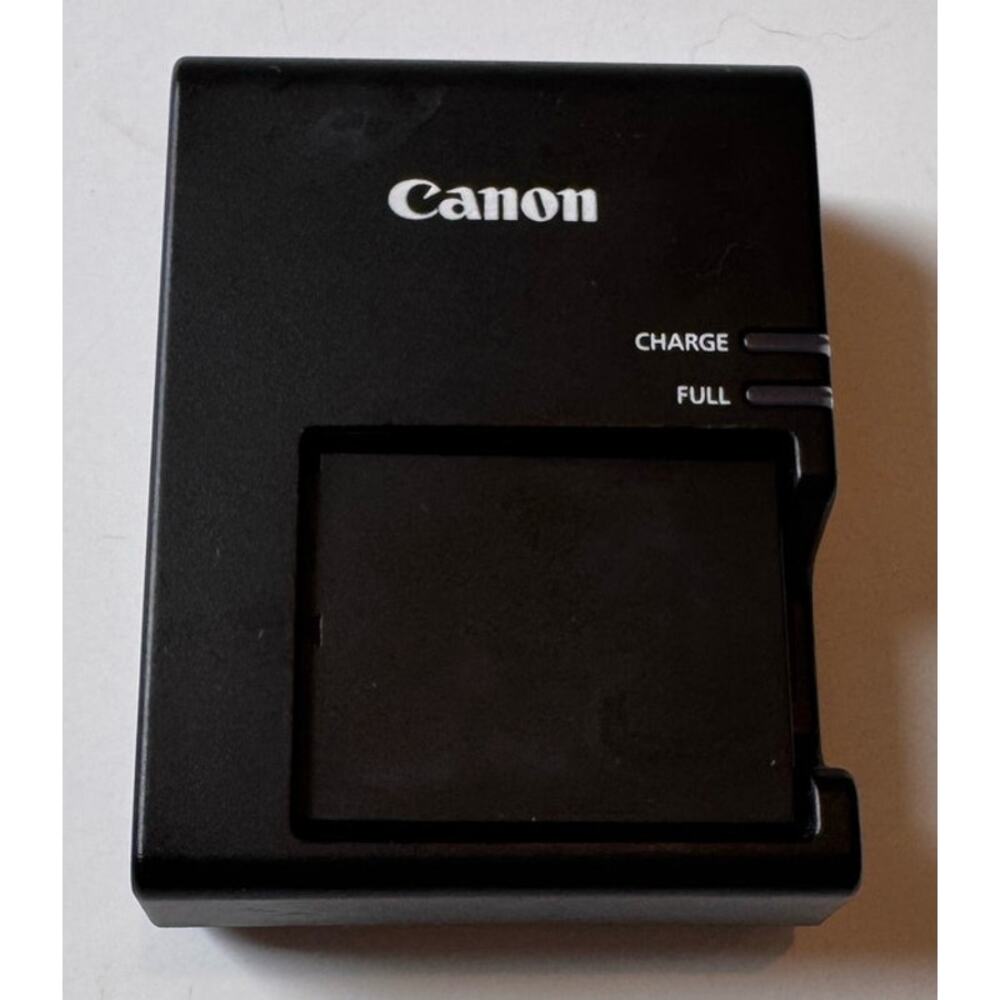 Canon LC-E10 Camera Battery Charger w/7.4V Battery Tested/Works